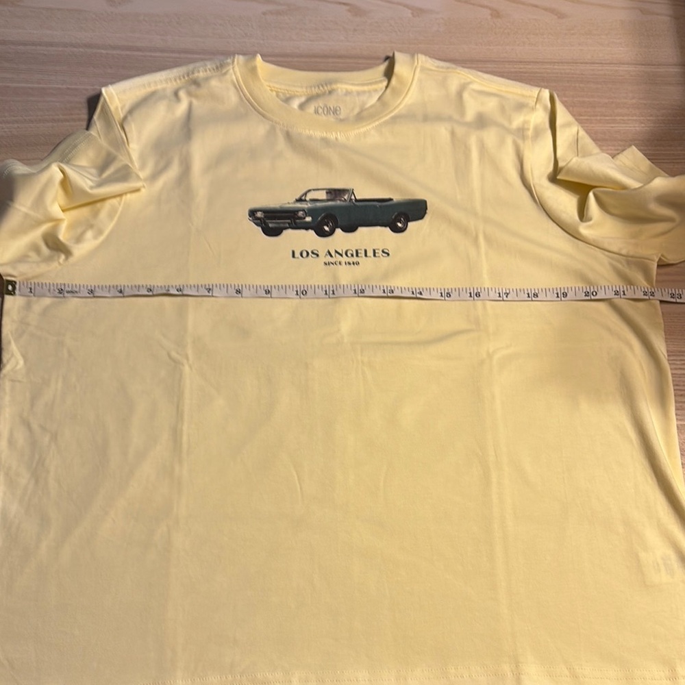 Simons Yellow Short Sleeve Tee Graphic Design (NWOT) - Picture 4 of 6